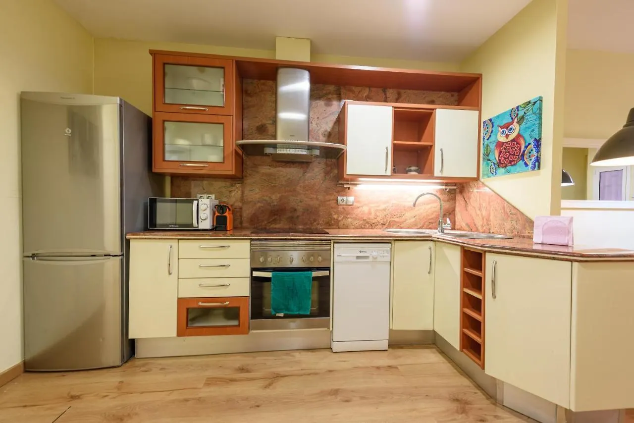 Lägenhet Ramblasrentals Chic & Spacious Flat Pool Table 15M Ramblas - Parking - Wifi Barcelona Spanien